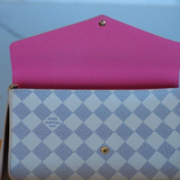 LOUIS VUITTON - Felicie Pochette Studded Damier Azur SPECIAL LIMITED EDITION - Picture 4 of 16